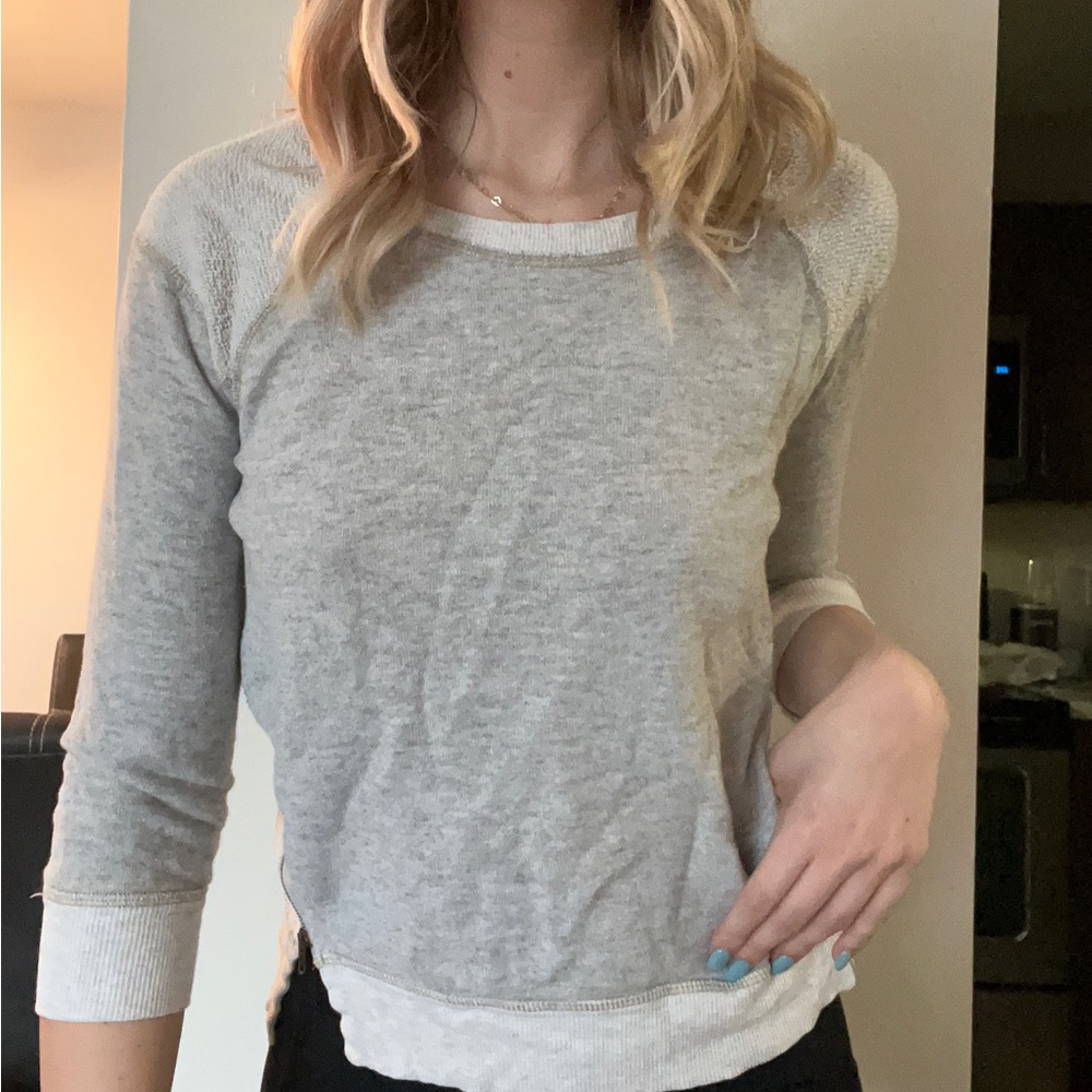 Grey 3/4 sleeve American Eagle Sweater